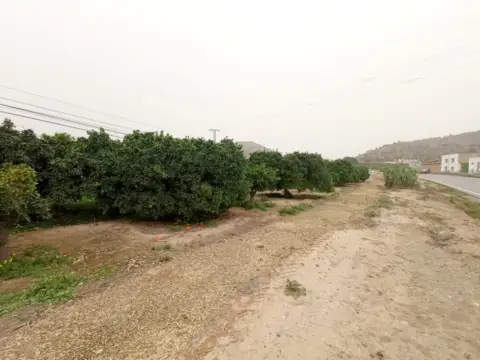 Terreno en Poligono Industrial
