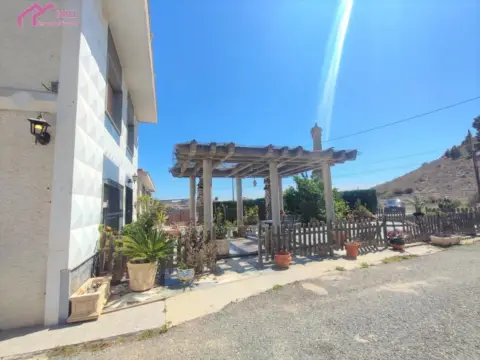 Chalet en Monte de Las Brujas