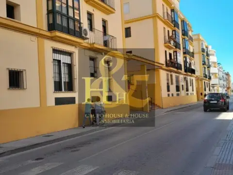 Piso en calle de la Calzada de la Infanta