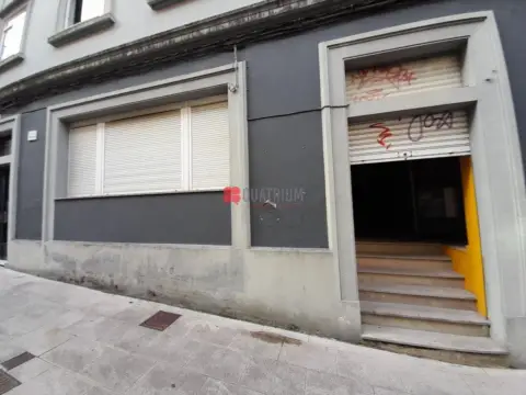 Local comercial en calle Pérez Constanti