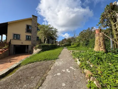 Chalet en Camiño do Vilar
