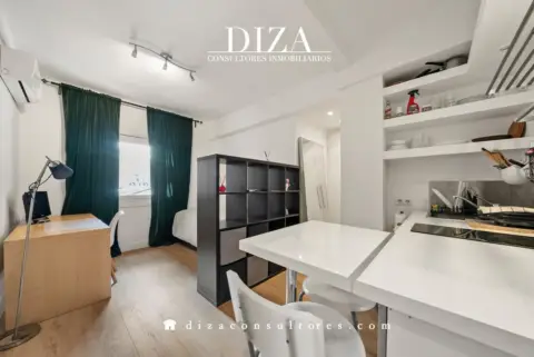 Estudio en calle de Ayala