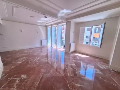 Piso en Avenida de la Constitución