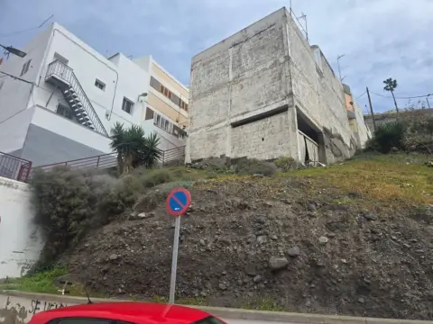 Terreno en calle Tanganillos, 19