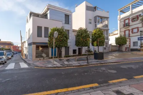 Casa adosada en Zona Metropolitana