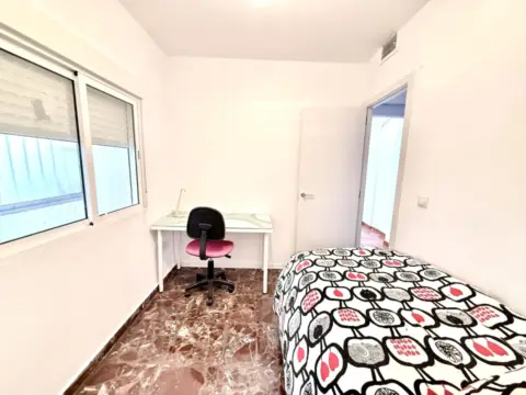 Piso en calle de Isabel 'La Católica', 18