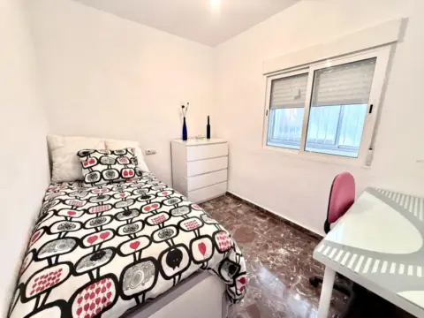 Piso en calle de Isabel 'La Católica', 18