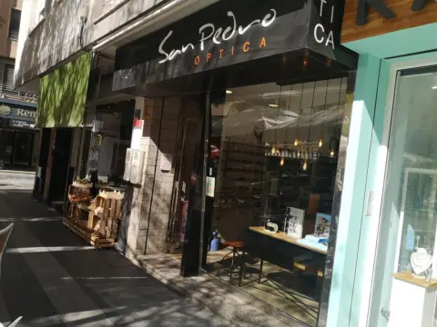 Local comercial en Plaza de San Pedro