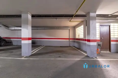 Garaje en calle de los Arces, 8