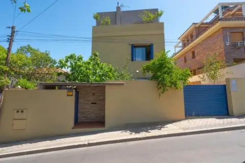 Chalet en calle de Basilio de Prado