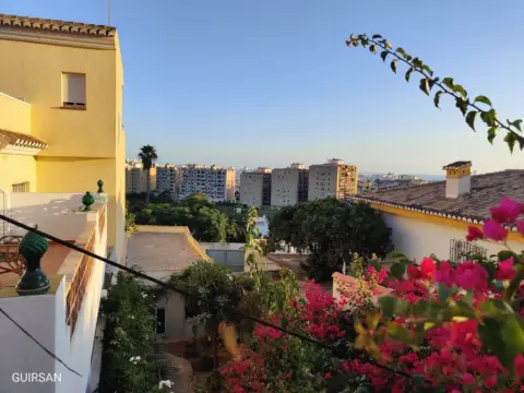 Casa adosada en calle del Moruno