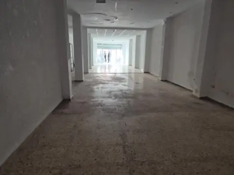 Local comercial en Pla de L´ Arc