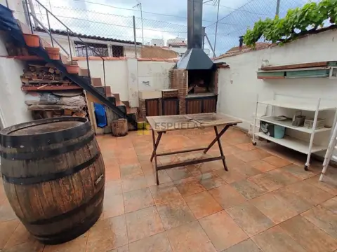 Local comercial en calle de los Cascales, 10