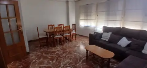 Piso en Avenida de Juan de Borbón