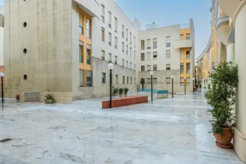 Piso en Ronda de Triana-Patrocinio-Turruñuelo