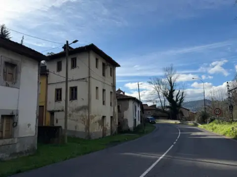 Casa adosada en Grado