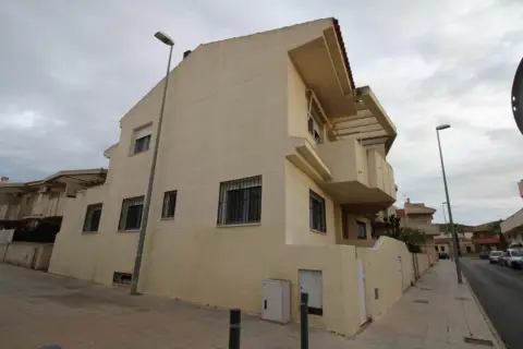 Dúplex en calle Mercurio