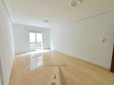 Piso en calle de la Florida, 3
