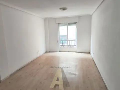 Piso en calle de la Florida, 3