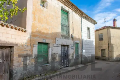 Chalet en calle de Santa María, 13