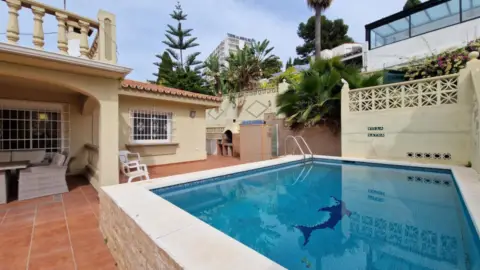 Chalet en Avenida Gustavo Adolfo Becquer, 4