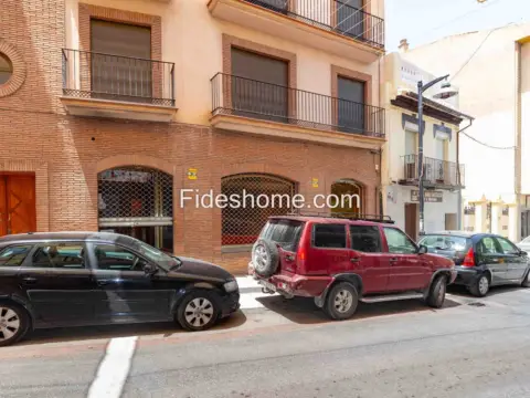 Local comercial en calle del Comandante Lázaro, 2