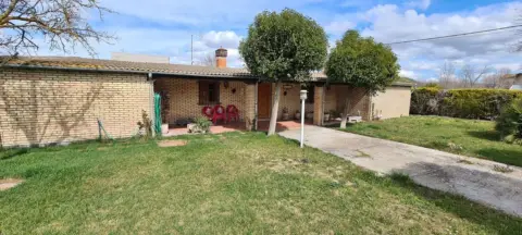 Chalet en calle de Arroyo