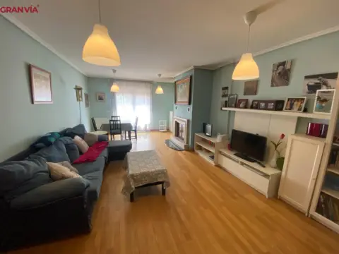 Casa adosada en calle Gustavo Adolfo Bécquer