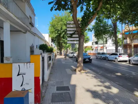 Local comercial en Avenida del Ejército