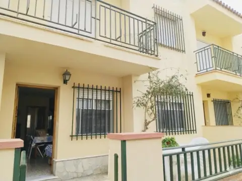 Dúplex en calle de Tulipán