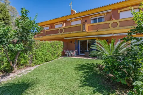 Casa adosada en calle Umbral Atalaya Green Avenue