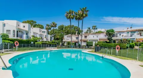 Casa adosada en calle Umbral Atalaya Green Avenue