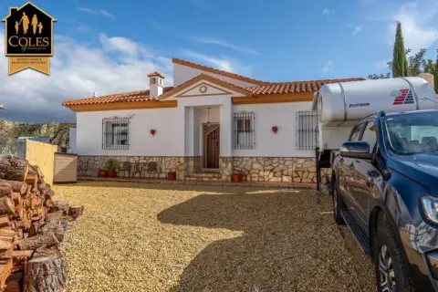Chalet en Avenida los Torres
