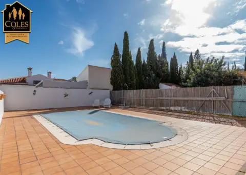 Chalet en Avenida los Torres