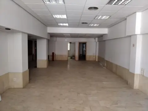 Local comercial en Plaza Mayor, 23