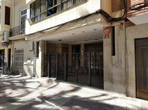 Local comercial en Plaza Mayor, 23