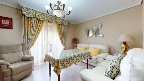 Piso en calle Profesor Tierno Galván