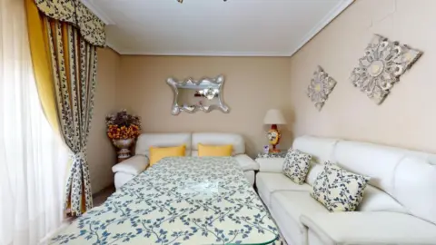 Piso en calle Profesor Tierno Galván