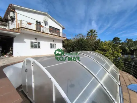 Chalet en Carrer de la Cerdanya, 30