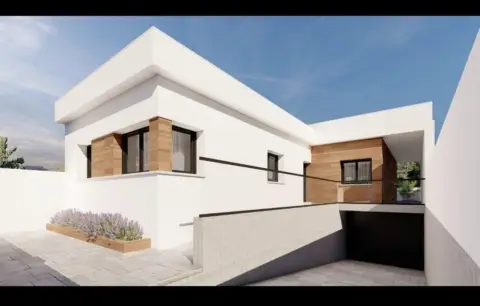 Casa pareada en calle Alonso Cano