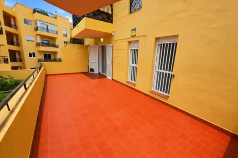 Apartamento en calle Cancajos, 2