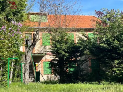 Chalet en Estación de Tren