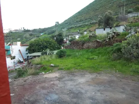 Terreno en calle Garonas, 6