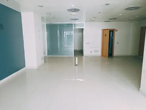 Local comercial en calle Kandinsky, 6