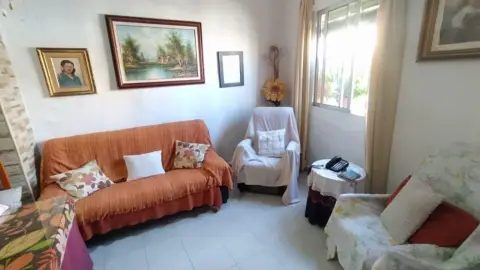 Casa adosada en Cruz del Humilladero - los Tilos