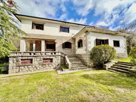 Chalet en La Estacion 13
