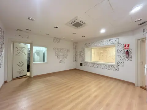 Local comercial en calle de Cascante