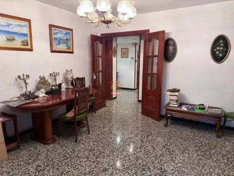 Piso en Avenida de la Jota