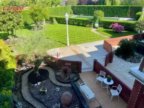 Casa adosada en calle de Negurigane