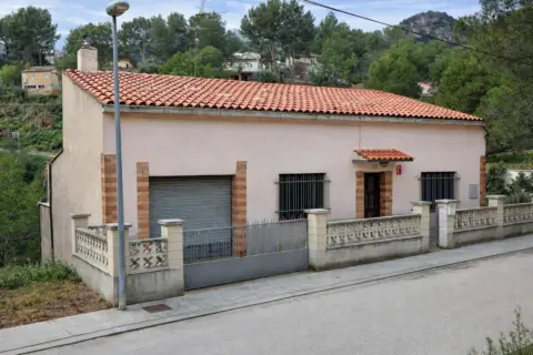 Chalet en Collcabiro